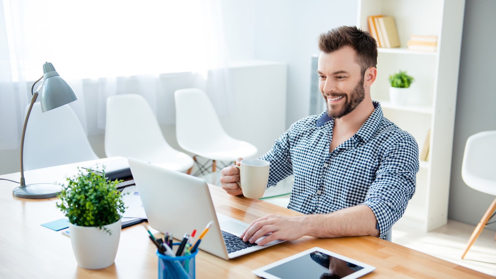 Weekly Roundup: Strategies to Improve Your Email Click-Through Rate, How to Sell on Video + More